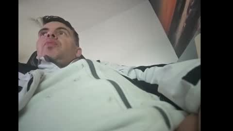 Snapshot of schosch01 chatting on March 2025 01:08:01 PM schosch01 online show from March 2025 01:08:01 PM