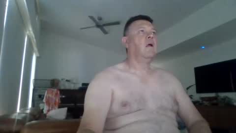 Snapshot of scoobs71 chatting on January 2025 02:33:01 AM Scoobs online show from January 2025 02:33:01 AM