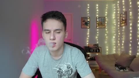 Snapshot of scooby_r chatting on January 2025 05:44:02 AM Thomas brunette and Alex blond online show from January 2025 05:44:02 AM