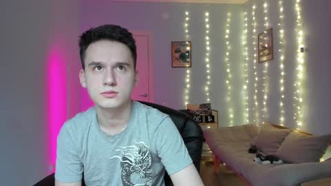 Snapshot of scooby_r chatting on January 2025 06:20:01 AM Thomas brunette and Alex blond online show from January 2025 06:20:01 AM