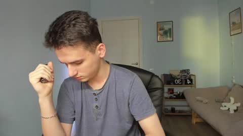 Snapshot of scooby_r chatting on January 2025 07:51:02 AM Thomas brunette and Alex blond online show from January 2025 07:51:02 AM