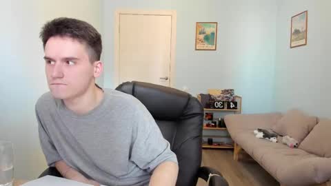 Snapshot of scooby_r chatting on February 2025 12:48:02 PM Thomas brunette and Alex blond online show from February 2025 12:48:02 PM