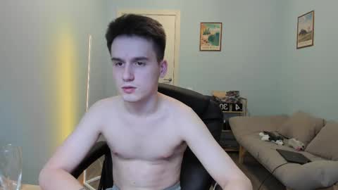 Snapshot of scooby_r chatting on February 2025 03:51:02 PM Thomas brunette and Alex blond online show from February 2025 03:51:02 PM