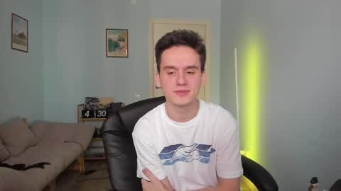 Snapshot of scooby_r chatting on March 2025 10:14:02 AM Thomas brunette and Alex blond online show from March 2025 10:14:02 AM