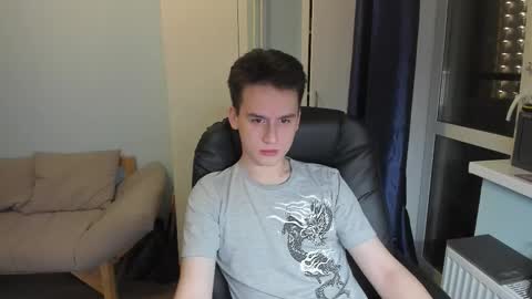 Snapshot of scooby_r chatting on November 2025 04:33:02 AM Thomas brunette and Alex blond online show from November 2025 04:33:02 AM