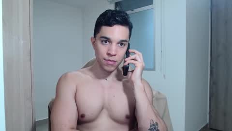 Twitter Scott brasher1 Instagram Camiloestuardo2 online show from January 2025 10:19:01 PM