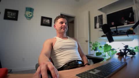 Snapshot of scottybeam chatting on January 2025 08:52:01 AM Scotty online show from January 2025 08:52:01 AM