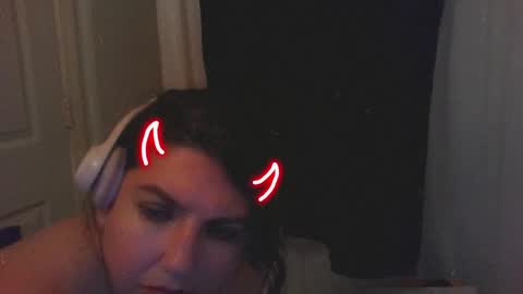 Danni online show from October 2025 06:52:02 PM