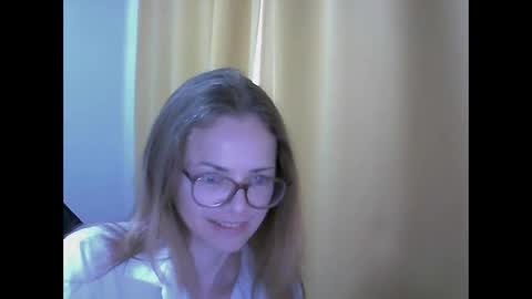 Snapshot of sea_dream chatting on September 2025 08:47:01 AM SEA Dream online show from September 2025 08:47:01 AM