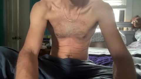 Snapshot of seaboy78 chatting on December 2025 06:35:02 PM Skylar87 online show from December 2025 06:35:02 PM