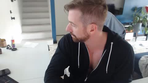 Sean Blue online show from November 2025 05:45:03 PM