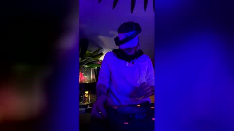 Snapshot of seanplushouse chatting on February 2026 07:42:02 AM seanplushouse online show from February 2026 07:42:02 AM