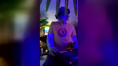 Snapshot of seanplushouse chatting on March 2026 02:28:02 AM seanplushouse online show from March 2026 02:28:02 AM