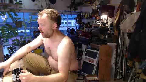 Snapshot of seattlemanwhore chatting on May 2026 02:03:01 PM Seattlemanwhore online show from May 2026 02:03:01 PM
