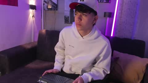 sebas_pretty7 online show from November 2025 12:28:02 PM