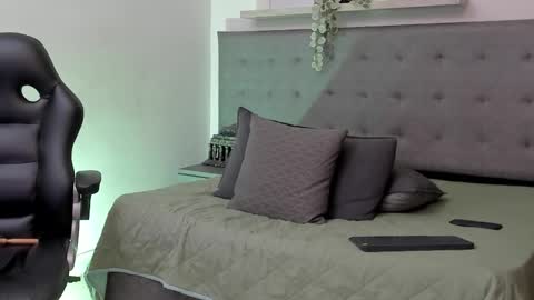 Snapshot of sebastamayo_ chatting on February 2026 10:21:02 AM SEBAS online show from February 2026 10:21:02 AM