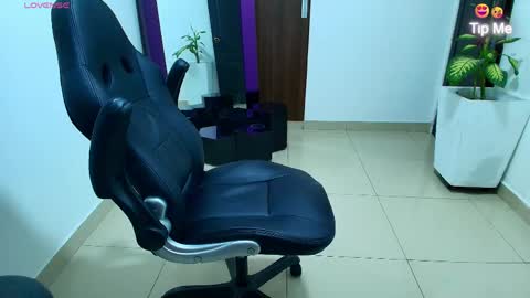 juan  sebastian online show from April 2026 07:58:01 PM