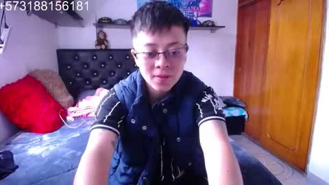 Myystiic online show from December 2025 05:30:01 PM