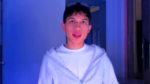 Sebastian online show from April 2026 04:37:01 AM