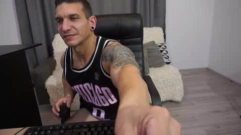 Lucian online show from December 2025 11:08:01 AM