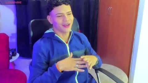 Snapshot of secret_justin chatting on November 2025 12:05:02 PM JUSTIN online show from November 2025 12:05:02 PM