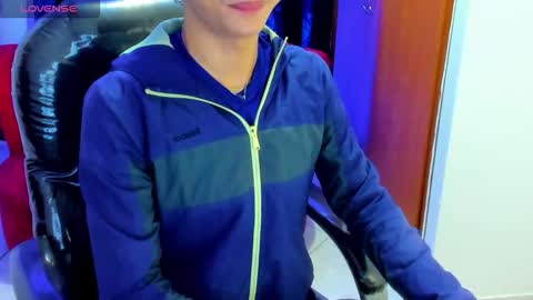 Snapshot of secret_justin chatting on November 2025 12:28:02 PM JUSTIN online show from November 2025 12:28:02 PM