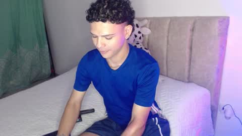 Snapshot of secret_justin chatting on November 2025 03:30:01 AM JUSTIN online show from November 2025 03:30:01 AM