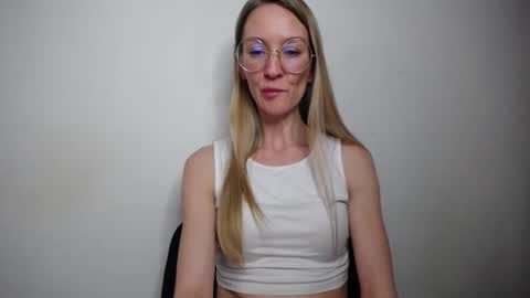 Snapshot of secretcandy222 chatting on February 2026 12:32:02 PM secretcandy222 online show from February 2026 12:32:02 PM