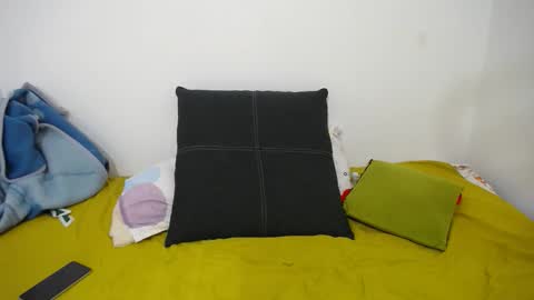 Cherry online show from November 2025 04:01:01 AM