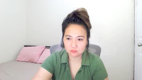 Snapshot of secretlover010101 chatting on February 2025 02:53:01 AM MILAN online show from February 2025 02:53:01 AM