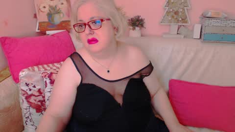 Snapshot of secretloverbbw chatting on December 2024 07:00:02 PM Alice online show from December 2024 07:00:02 PM