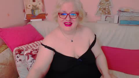 Snapshot of secretloverbbw chatting on December 2024 07:19:02 PM Alice online show from December 2024 07:19:02 PM