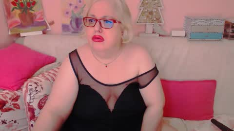 Snapshot of secretloverbbw chatting on September 2025 06:57:01 PM Alice online show from September 2025 06:57:01 PM