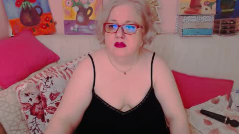 Snapshot of secretloverbbw chatting on March 2026 07:51:01 PM Alice online show from March 2026 07:51:01 PM