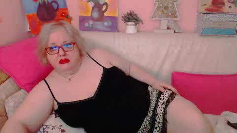 Snapshot of secretloverbbw chatting on March 2026 09:09:02 PM Alice online show from March 2026 09:09:02 PM