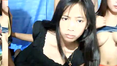 Snapshot of seductive_lyca18 chatting on April 2026 08:42:01 AM Lyca online show from April 2026 08:42:01 AM