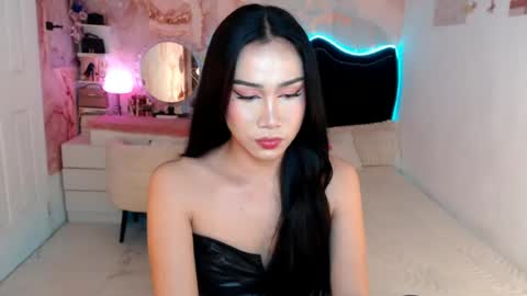Vanessa online show from June 2026 05:11:02 PM