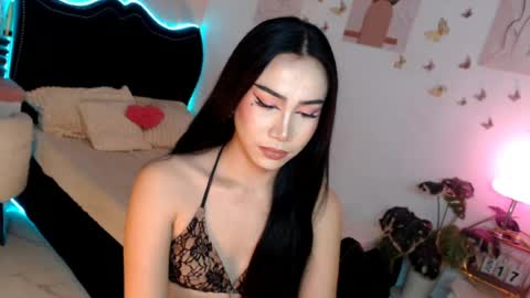 Vanessa online show from June 2026 05:04:02 PM