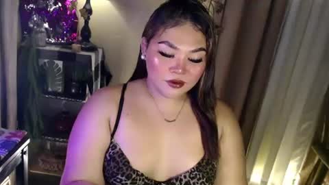 Snapshot of seductivecurvesxxx chatting on June 2026 03:55:02 PM Its me Jazzi online show from June 2026 03:55:02 PM