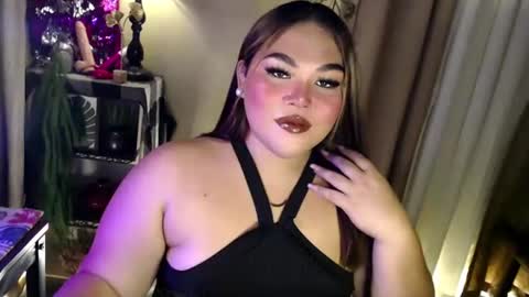 Snapshot of seductivecurvesxxx chatting on June 2026 06:14:01 PM Its me Jazzi online show from June 2026 06:14:01 PM