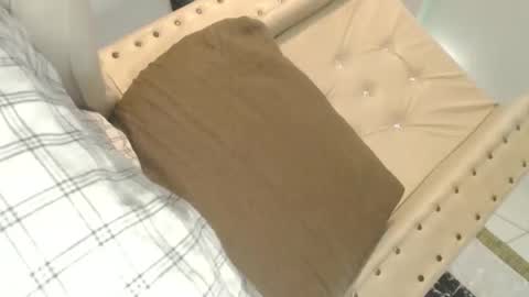 Ivy online show from October 2025 05:42:01 PM