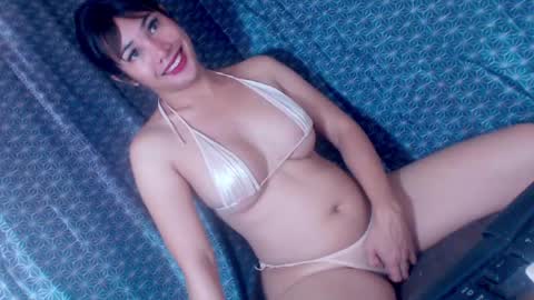 Julia Starlette online show from April 2026 11:05:01 AM