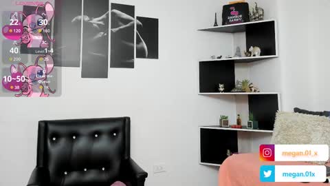 seelena_f online show from November 2025 10:25:02 AM