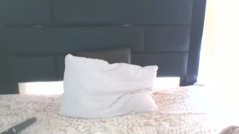 selamolelaminnah online show from January 2025 09:25:02 AM