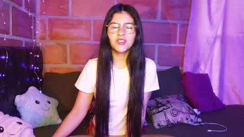 seleena_01 online show from June 2026 11:09:02 PM