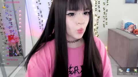 Selena  online show from February 2025 10:04:01 AM