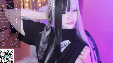 Selena  online show from February 2026 04:38:01 AM