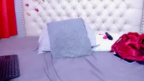 selena_beautyy online show from March 2026 08:14:01 PM