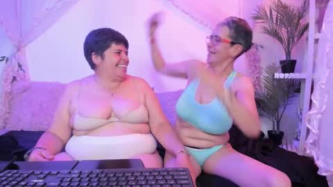 Selena online show from November 2025 05:51:01 AM