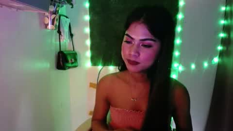 selena_fox2000 online show from April 2026 09:17:02 PM